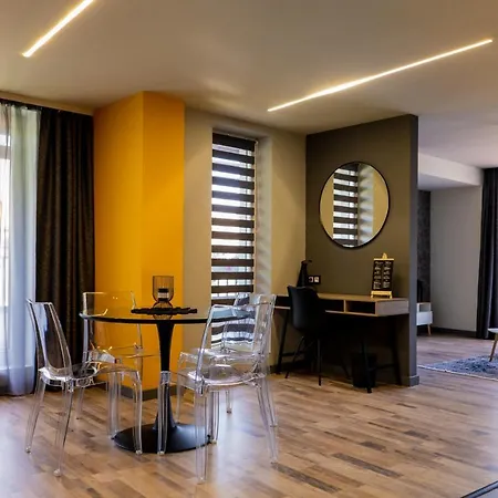 Art Luxury Living Free Parking Apartment Ruse