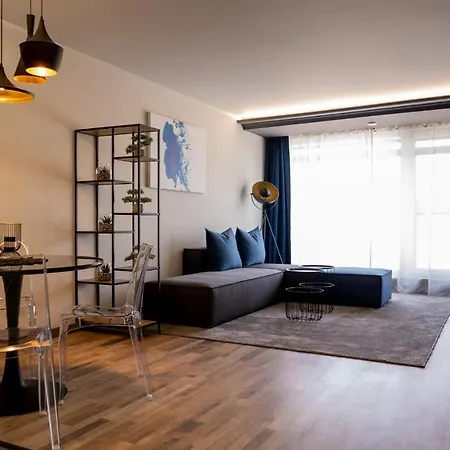 Art Luxury Living Free Parking *
